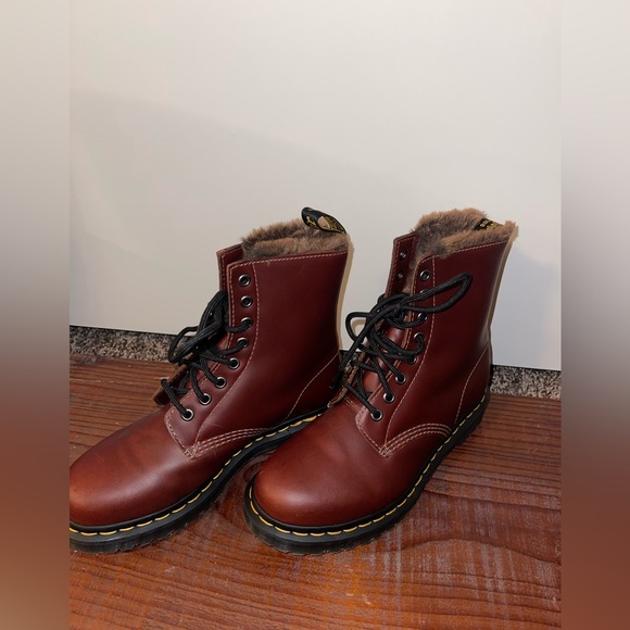 1460 SERENA FAUX FUR LINED LACE UP BOOTS Dr. Martens - Picture 14 of 16